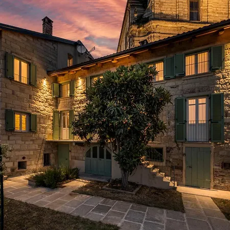 La Casa Della Maestra Malvina アパート